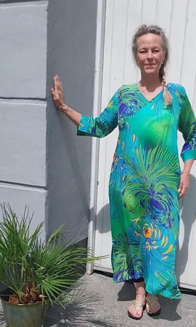 PeaceHeartJoy silkekjolen Paola maxi dress Abstract