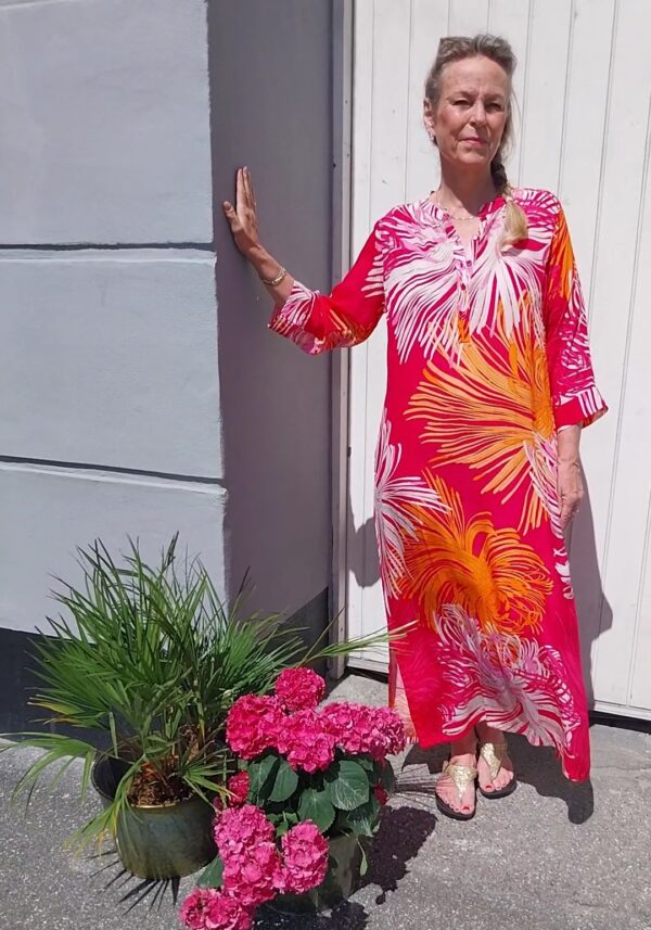 PeaceHeartJoy silkekjolen Michelle maxi dress Coral - Billede 7
