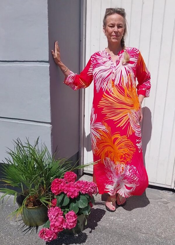 PeaceHeartJoy silkekjolen Michelle maxi dress Coral - Billede 8
